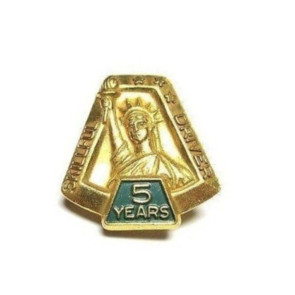 Vintage Skillful Driver 5 Years Gold Toned Screw On Shirt Stud Pin Jewelry